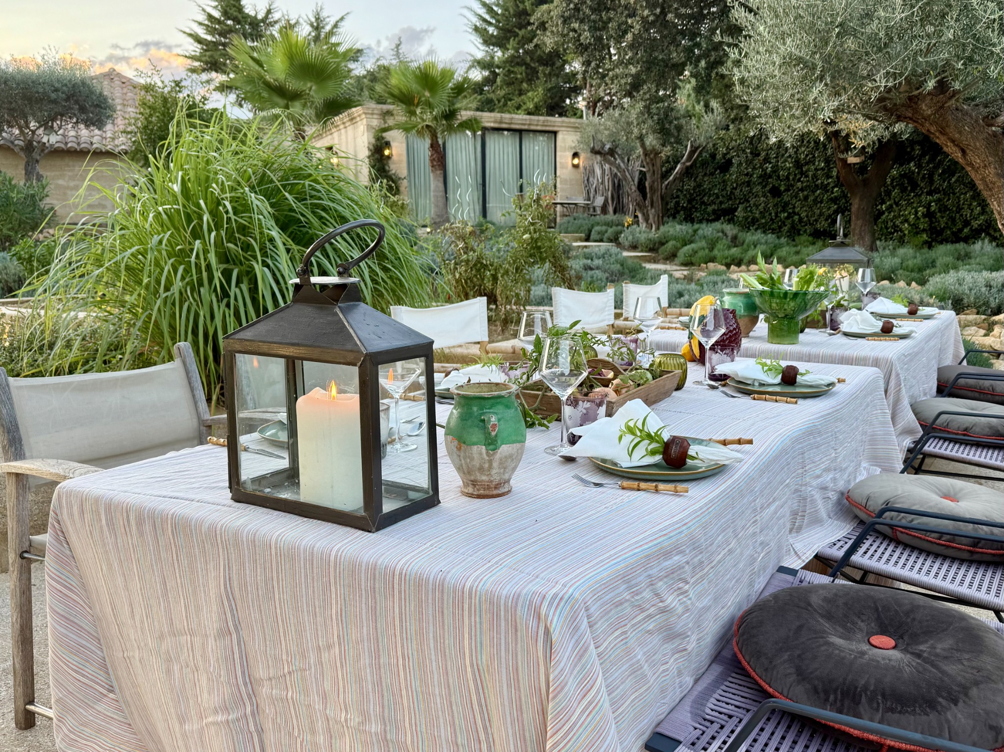 A beautifully prepared table beside the potager