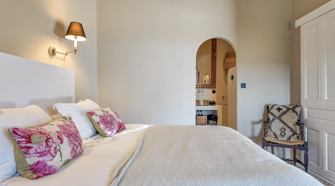 Lavande bedroom